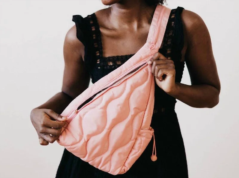 Sleek And Seasonal Sale Bags Women's Striding Through Philly Puffer Bag In Bubblegum Pink Trendy Handbags, Limited-Time Sale Sleek And Seasonal Sale Bags Women's Striding Through Philly Puffer Bag In Bubblegum Pink Trendy Handbags, Limited-Time Sale