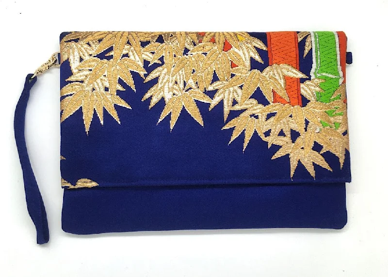 Ookii Kuukou Large Folding Wristlet Clutch 5255D